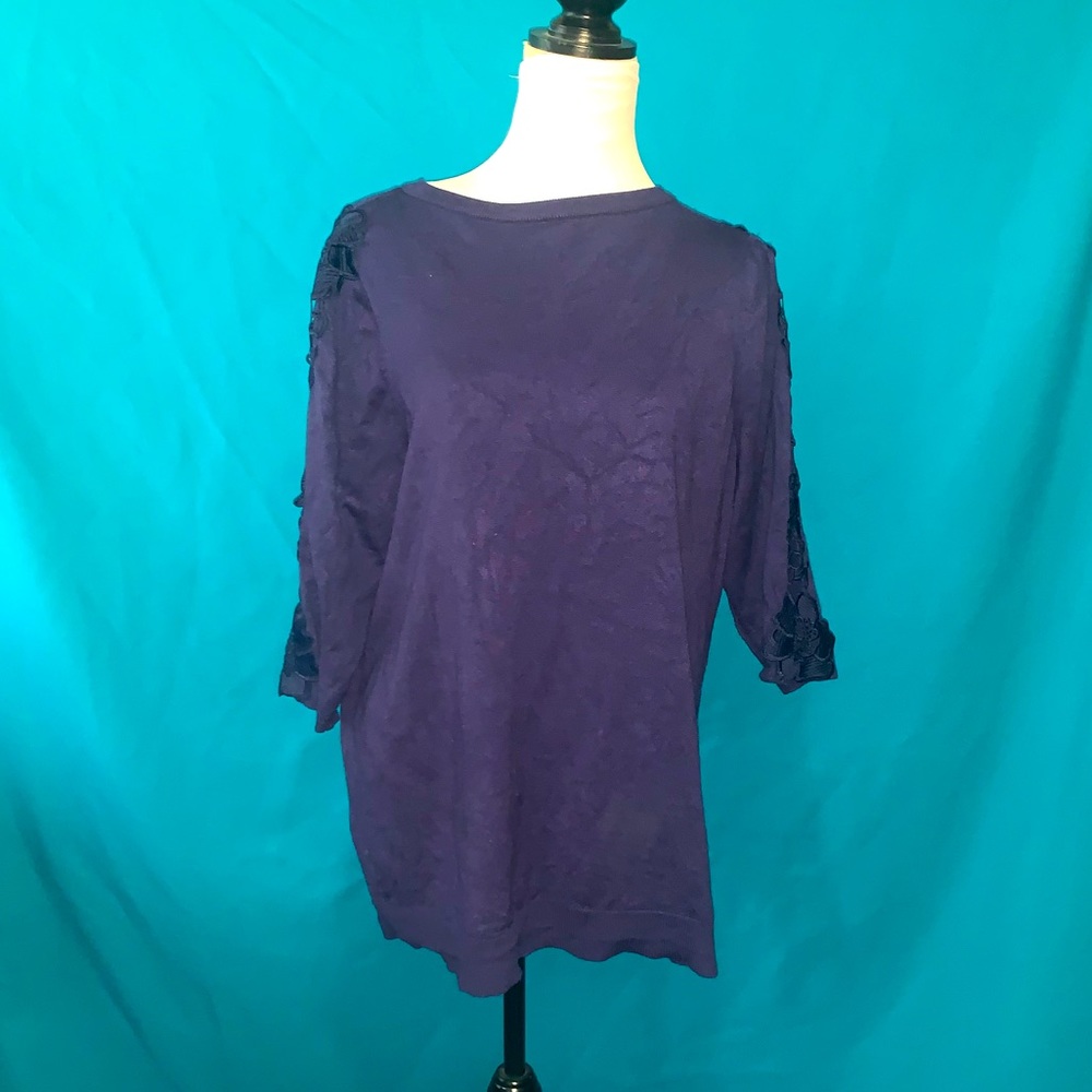 ❤️ Lane Bryant Navy Blue Sweater w/Floral Sleeves size 14/16